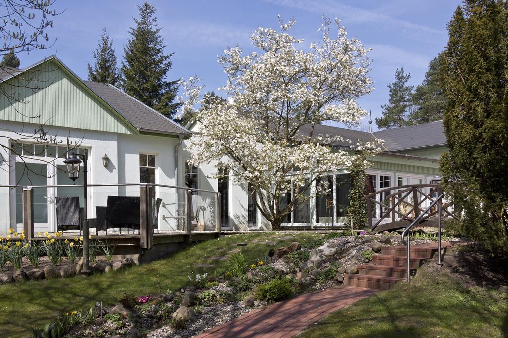 Seehotel Ecktannen Waren  Bagian luar foto