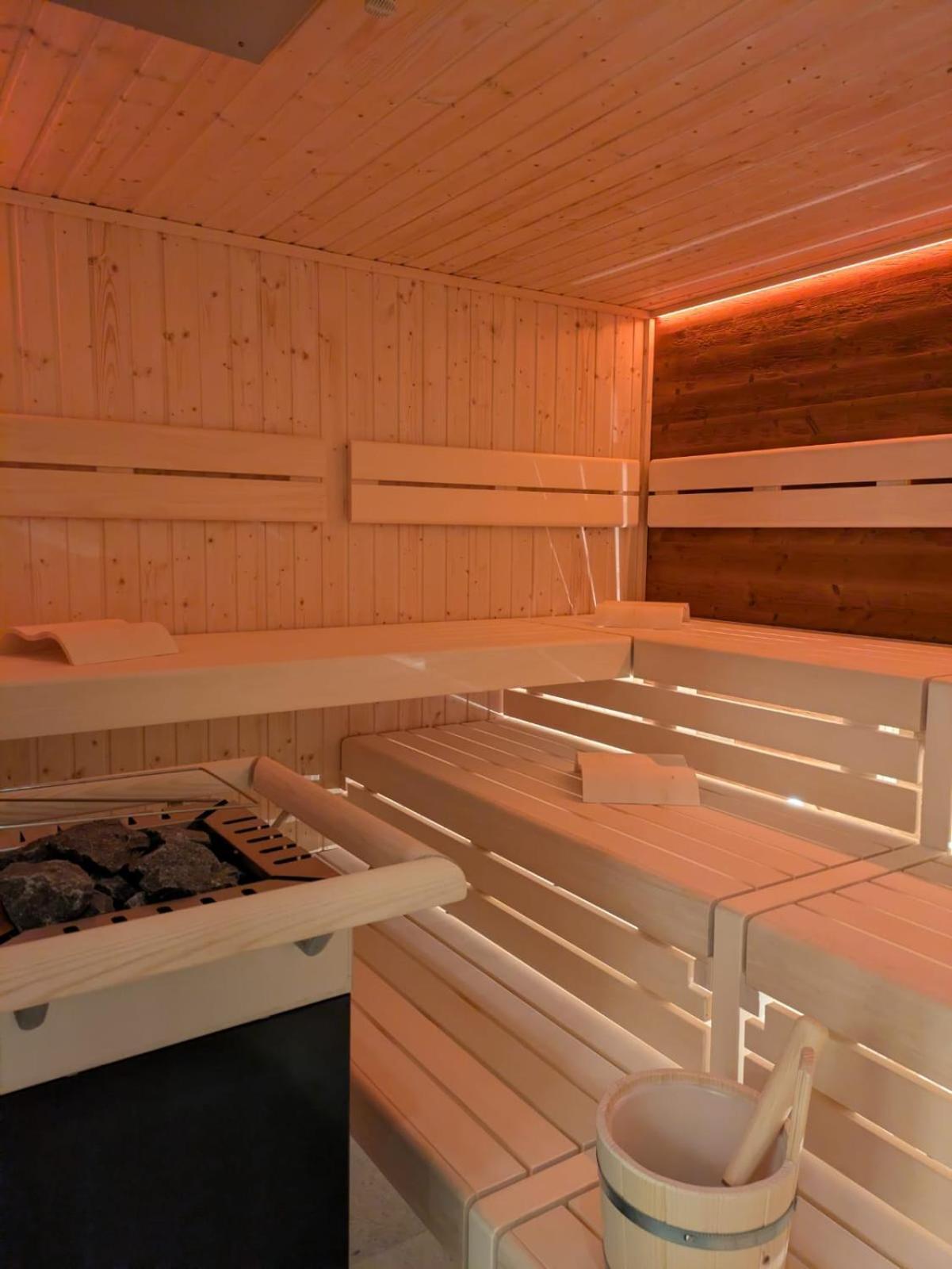 Seehotel Ecktannen Waren  Bagian luar foto