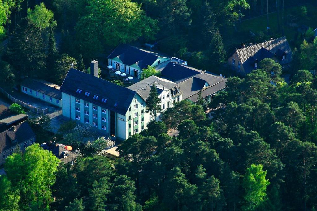 Seehotel Ecktannen Waren  Bagian luar foto
