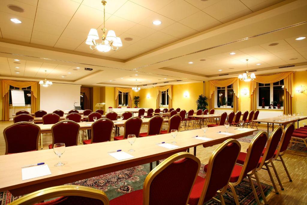 Seehotel Ecktannen Waren  Bagian luar foto